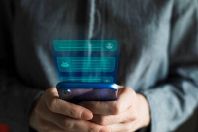 Descubra as melhores práticas de IA no atendimento ao cliente em 2025 e saiba como oferecer respostas rápidas, personalizadas e eficazes.