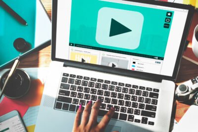 Aprenda as melhores práticas de SEO para vídeos e descubra como otimizar conteúdos audiovisuais para aumentar o tráfego orgânico.
