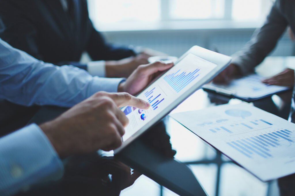 Meça o ROI do seu conteúdo! Descubra ferramentas essenciais para analisar o retorno de suas estratégias e otimizar investimentos.